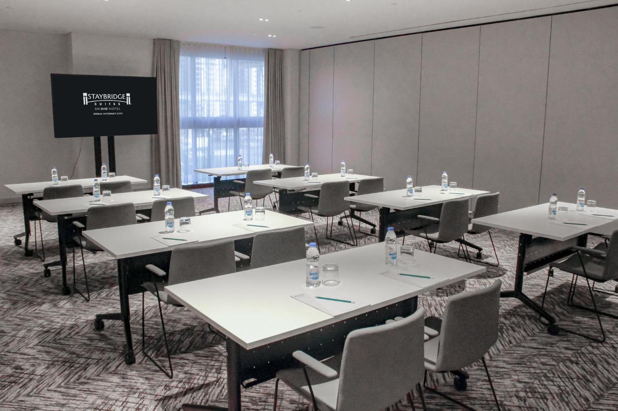 Staybridge Suites Dubai Internet City By Ihg Buitenkant foto